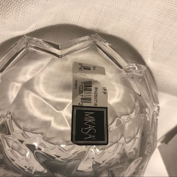 Vintage Mikasa Radcliff Crystal Bowl 6” - Picture 6 of 6
